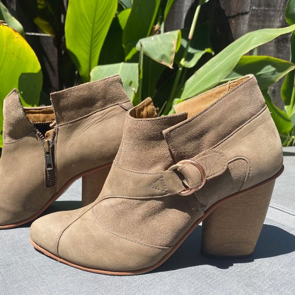 J Shoes | Shoes | Shooties Olive Green 